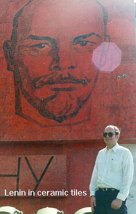 Lenin in tiles